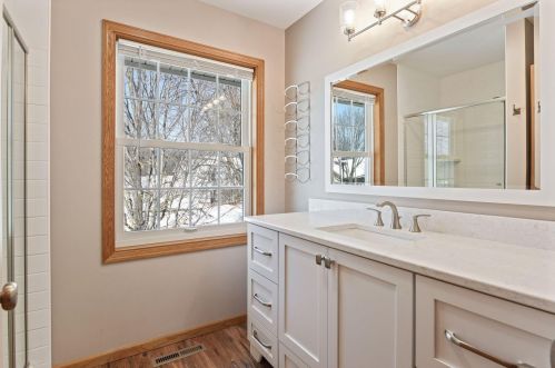 799 Ashley Dr, Chaska MN 55318-1540 exterior