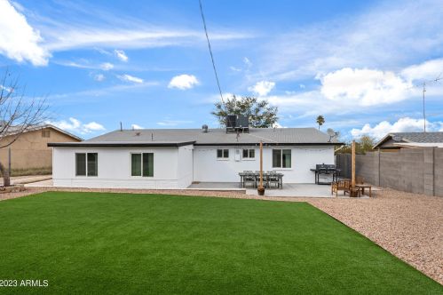 2231 Acoma Dr, Phoenix AZ  85022-4101 exterior