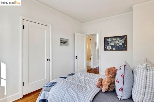 683 Arlington Ave, Berkeley CA 94707-1039 exterior