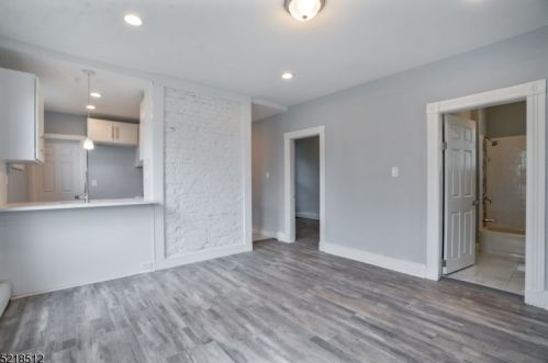 81 3rd St, Paterson NJ  07522-1313 exterior