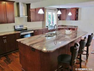 30 Hibiscus Dr, Rochester, NY 14618-4434