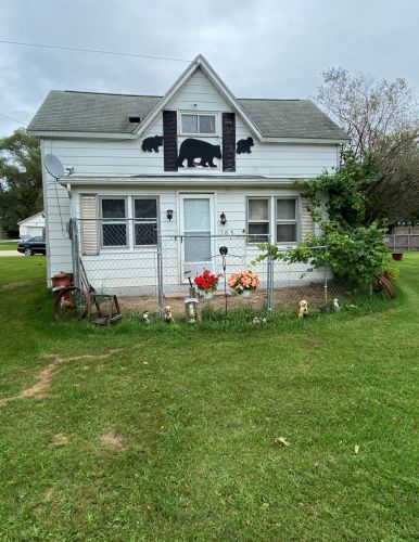 205 Pemberton Ave, Big Rapids, MI 49307-1670