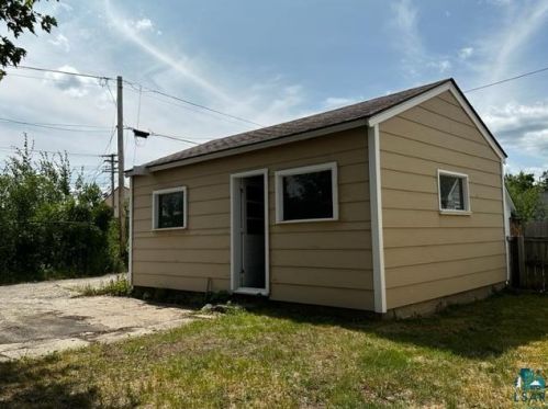 8 Shagawa Rd, Ely MN exterior