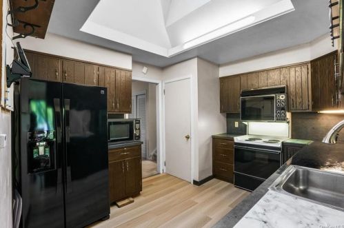 1 Lincoln Dr, Poughkeepsie, NY 12601-6003