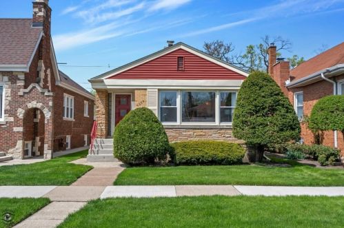 9604 Oakley Ave, Chicago, IL 60643-1719