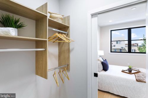 1733 Independence Ave, Washington DC  20003-1637 exterior