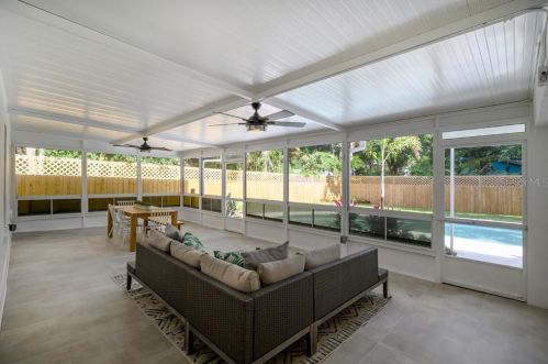 1220 Clifton St, Tampa FL  33604-6810 exterior