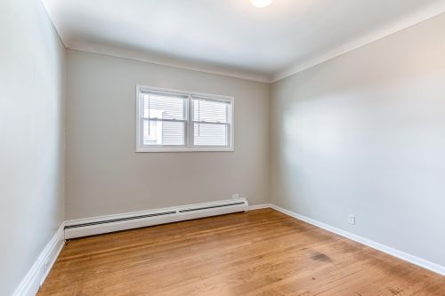 614 Cres St, Grand Rapids MI 49503-3441 exterior