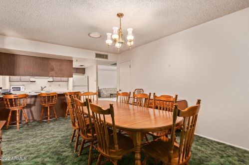 15014 37 Ave, Phoenix AZ 85053-5508 exterior