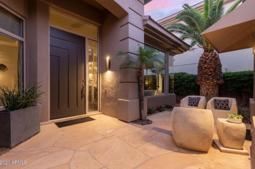 6508 25th Way, Phoenix AZ  85016-8934 exterior