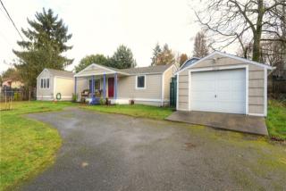 9546 7th Ave, Seattle WA  98117-2127 exterior