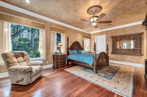 4453 Brynwood Dr, Naples FL 34119-8413 exterior