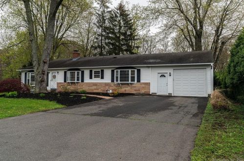 48 Osage Dr, Wallingford, CT 06492-2812