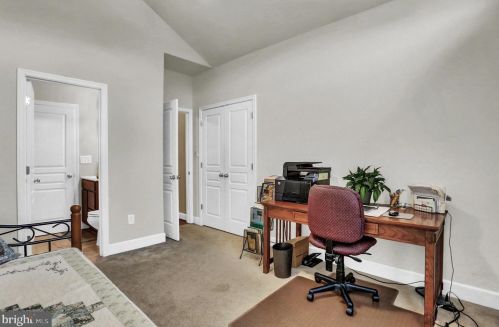 296 Friendly Dr, Hanover PA 17331 exterior