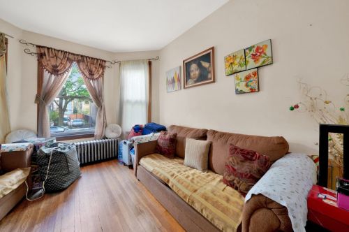 2252 Lawndale Ave, Chicago IL 60629-4345 exterior