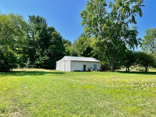 1649 Tyler Rd, Meskegon MI 49445-9320 exterior