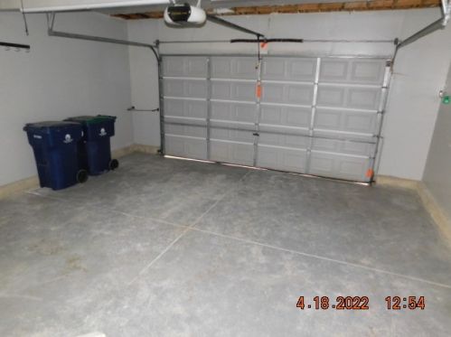 6608 Old Plank Blvd, Matteson IL 60443-1696 exterior