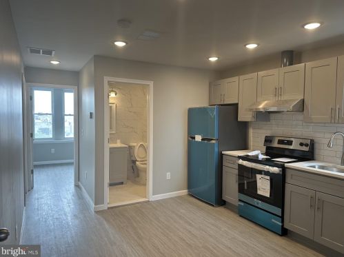 2434 Broad St, Philadelphia PA  19132-4010 exterior