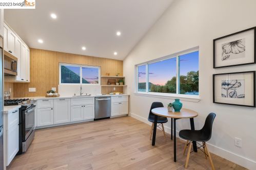 1519 Fairview St, Berkeley CA 94703-2414 exterior