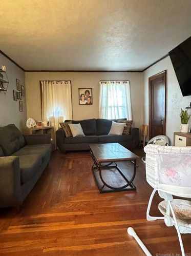 282 Linwood St, New Britain CT 06052-1951 exterior