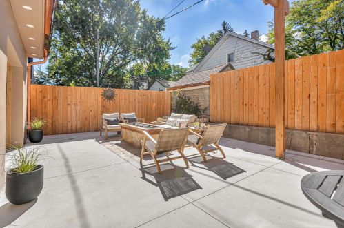 1411 Potter Ave, Milwaukee WI 53207-2115 exterior