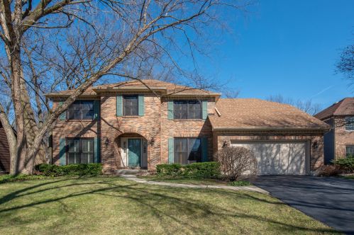 921 Monticello Dr, Naperville, IL 60563-3261