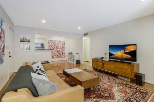 4108 Chastain Park Ct, Atlanta GA 30342-3255 exterior