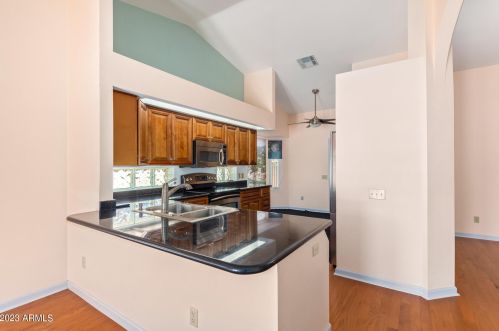 15816 15th Way, Phoenix AZ  85022-3249 exterior