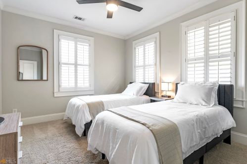 975 Faith Ave, Atlanta GA  30316-6812 exterior