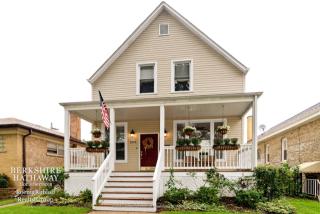 2624 Carmen Ave, Chicago IL  60625-2701 exterior