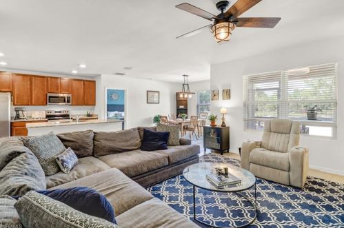 3575 20 Ave, Naples FL 34120-2377 exterior