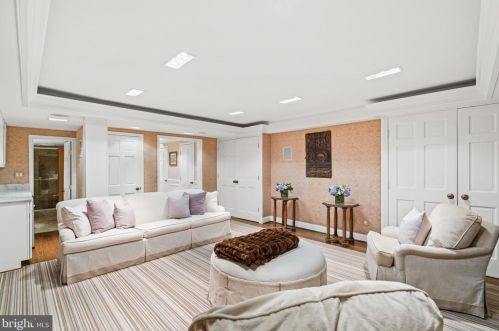 2446 Kalorama Rd, Washington DC 20008-1625 exterior