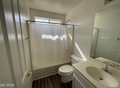 1782 Palm Beach Dr, Chandler AZ  85249-8716 exterior