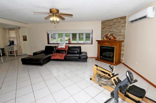 11854 Kramper Ln, Saint Louis MO 63128-1432 exterior