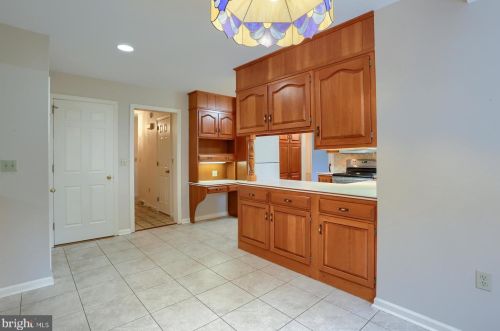 2005 Chapel Frg Dr, Lancaster PA 17601-1654 exterior