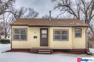4032 Crown Point Ave, Omaha NE  68111-1008 exterior