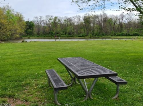 130 Old York Rd, Bridgewater NJ 08807-2686 exterior