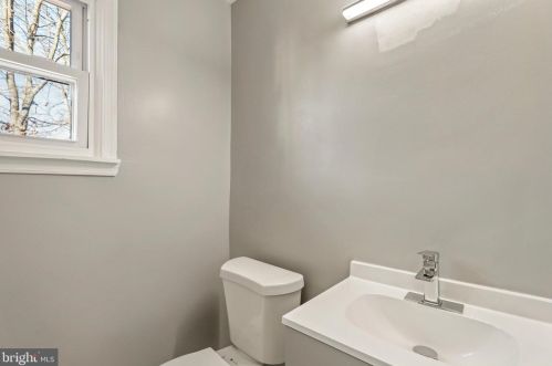 4500 Kling Dr, Alexandria VA 22312-1509 exterior