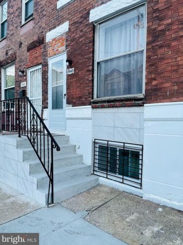 2540 5th St, Philadelphia, PA 19148-4619