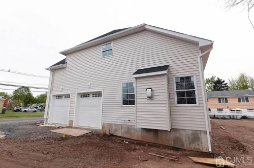 30 Duclos Ln, Edison NJ  08817-3467 exterior