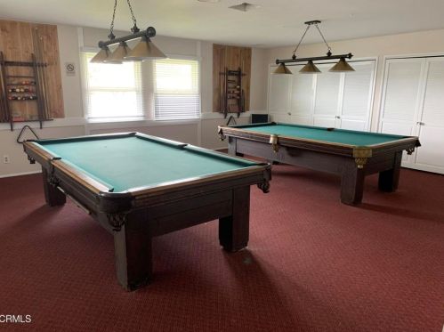 4160 Petit Dr, Oxnard CA  93033-7117 exterior