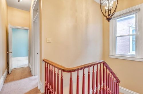 373 44 St, Pittsburgh PA 15201-1137 exterior