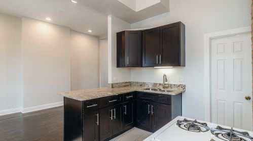 2946 Monroe St, Chicago IL  60612-3608 exterior