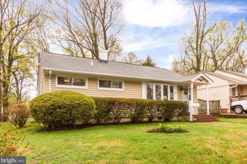 1113 Allison Dr, Rockville, MD 20851-2101