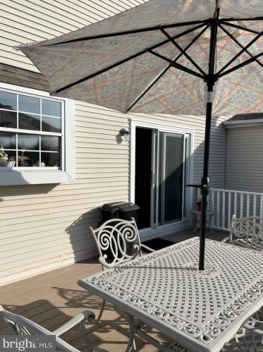 132 Marie Cir, Chester PA 19014-2269 exterior