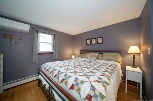 35 Plainfield St, Enfield CT 06082-5814 exterior