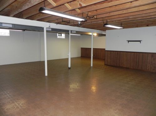 4845 82nd St, Milwaukee WI  53220-4217 exterior