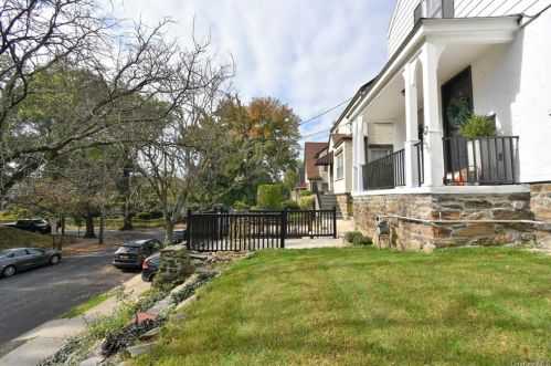 239 5th St, Mount Vernon NY 10553-2117 exterior