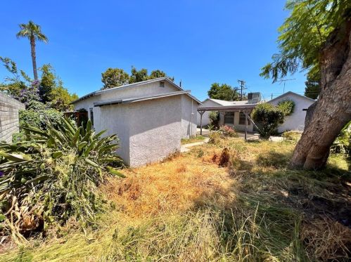 237 Edward Ave, Fullerton CA 92833-2807 exterior