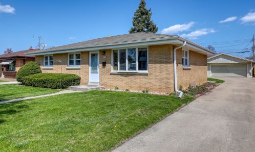 3766 88th St, Milwaukee WI  53222-2705 exterior